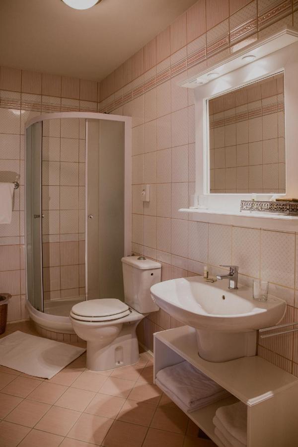 Splavar Rooms Brežice Eksteriør bilde